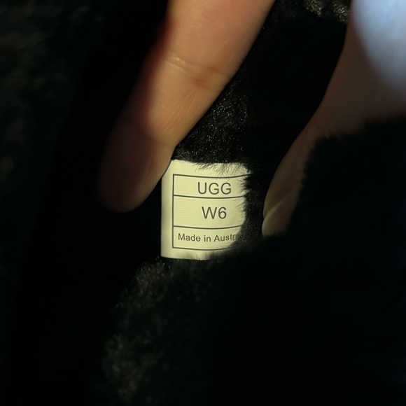 UGG Genevieve over the knee bow boots black. Size 6. New - Picture 4 of 15